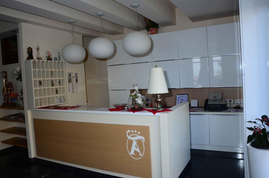 לאיגואליה Hotel Aquilia מראה חיצוני תמונה
